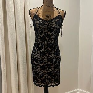 Chic Black Lace Halter Dress